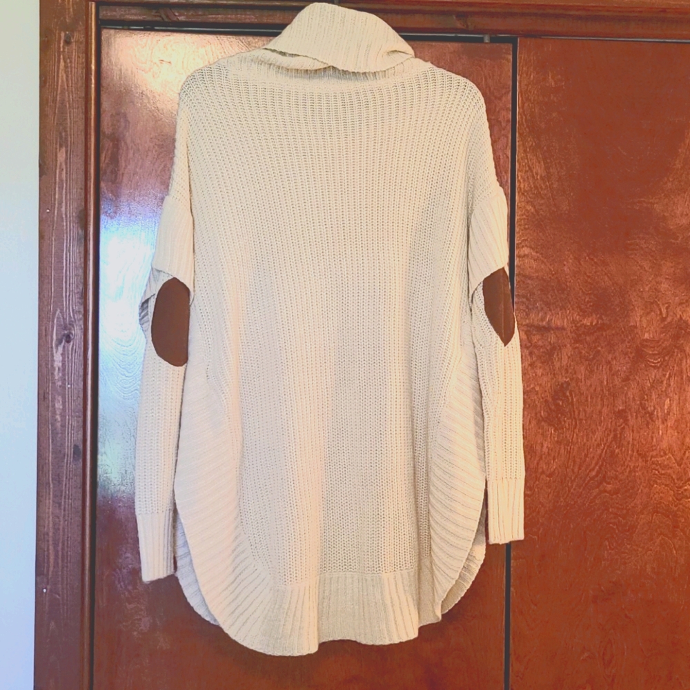 Sweater - Picture 2 of 2